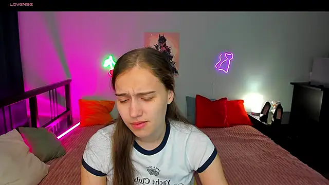 Alisa  Kelly online show from 5, 10, 2025