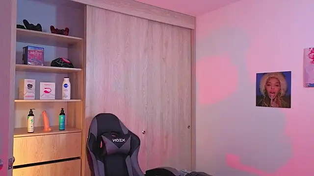 Snapshot of onlinenico chatting on 11, 9, 2025 onlinenico online show from 11, 9, 2025