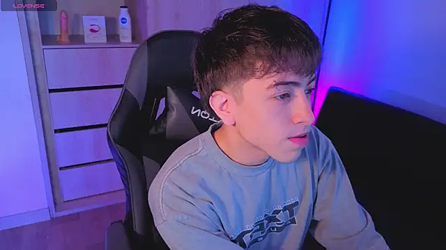 Snapshot of onlinenico chatting on 25, 10, 2025 onlinenico online show from 25, 10, 2025