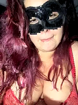 Snapshot of Saphyra_Secret chatting on 22, 10, 2025 Saphyra Secret online show from 22, 10, 2025