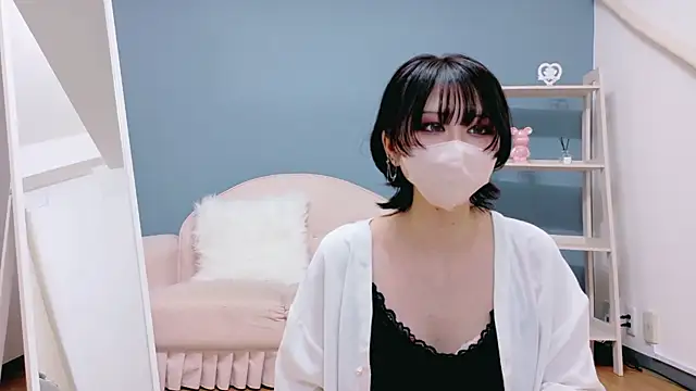 Snapshot of Mio-Mio_o_o chatting on 17, 10, 2025 Mio-Mio o o online show from 17, 10, 2025