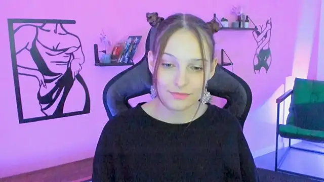 Snapshot of JenniferKiim chatting on 7, 10, 2025 JenniferKiim online show from 7, 10, 2025