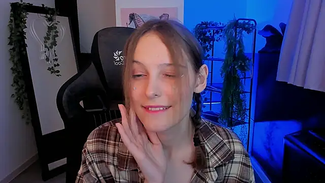 Snapshot of JenniferKiim chatting on 23, 10, 2025 JenniferKiim online show from 23, 10, 2025