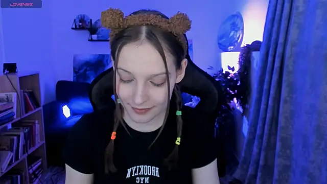 Snapshot of JenniferKiim chatting on 7, 3, 2026 JenniferKiim online show from 7, 3, 2026