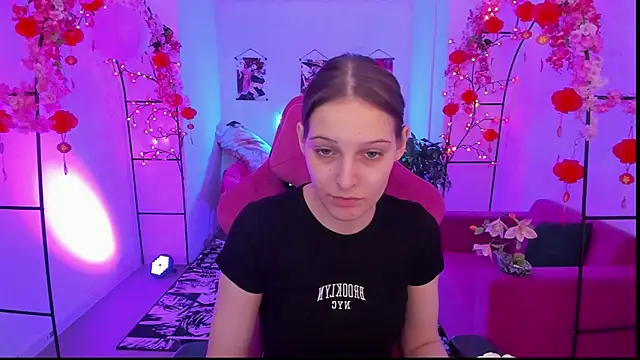 Snapshot of JenniferKiim chatting on 5, 4, 2026 JenniferKiim online show from 5, 4, 2026