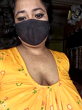 Smile-quien online show from 30, 10, 2025