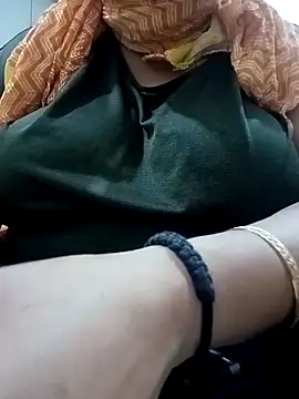Rakhi sawant143 online show from 7, 5, 2026