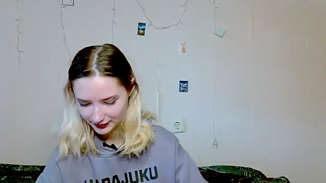 Snapshot of _kikiclark__ chatting on 26, 9, 2025 kikiclark online show from 26, 9, 2025