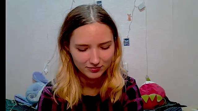 Snapshot of _kikiclark__ chatting on 4, 10, 2025 kikiclark online show from 4, 10, 2025