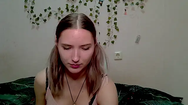 Snapshot of _kikiclark__ chatting on 26, 10, 2025 kikiclark online show from 26, 10, 2025