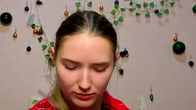  kikiclark   online show from 12, 2, 2026