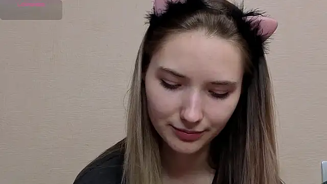  kikiclark   online show from 6, 5, 2026