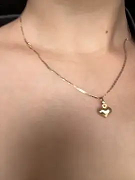 Juanita-Diaz online show from 5, 11, 2025