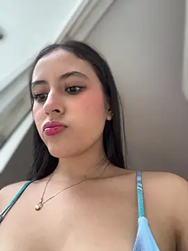 Snapshot of Juanita-Diaz chatting on 5, 4, 2026 Juanita-Diaz online show from 5, 4, 2026
