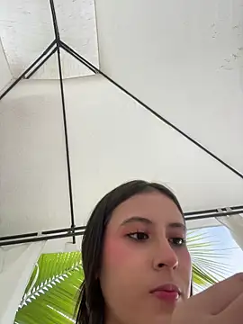 Snapshot of Juanita-Diaz chatting on 10, 5, 2026 Juanita-Diaz online show from 10, 5, 2026