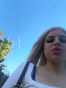 Snapshot of Steffi_Snowbunny chatting on 19, 9, 2025 Steffi Snowbunny online show from 19, 9, 2025