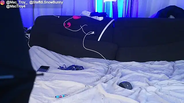 Snapshot of Steffi_Snowbunny chatting on 25, 10, 2025 Steffi Snowbunny online show from 25, 10, 2025