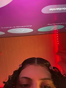 Snapshot of luluzinhax chatting on 26, 6, 2026 luluzinhax online show from 26, 6, 2026
