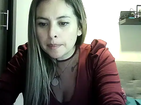Valery  Rouse  online show from 28, 4, 2026