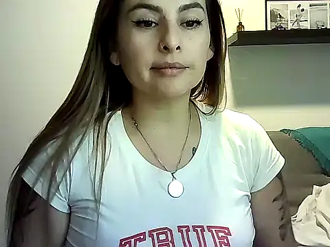 Snapshot of Valery__Rouse_ chatting on 22, 6, 2026 Valery Rouse online show from 22, 6, 2026