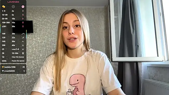 Snapshot of DreamyOlivia chatting on 19, 9, 2025 DreamyOlivia online show from 19, 9, 2025