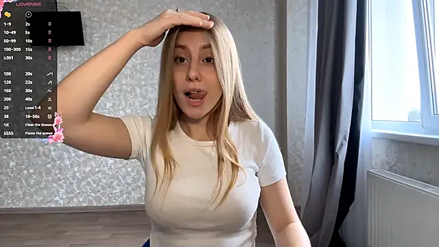 Snapshot of DreamyOlivia chatting on 11, 10, 2025 DreamyOlivia online show from 11, 10, 2025