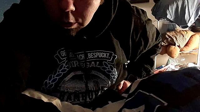 Snapshot of GeilerHSVFAN1989 chatting on 16, 12, 2025 GeilerHSVFAN1989 online show from 16, 12, 2025