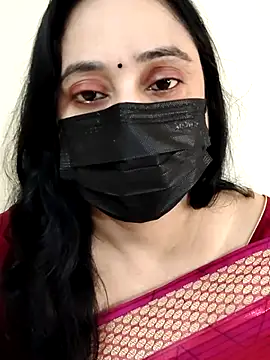 Monica cams online show from 18, 11, 2025