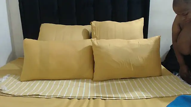 Chubby Queenx255 online show from 19, 12, 2025