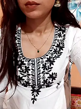 Snapshot of siya_rani67 chatting on 1, 4, 2026 siya rani67 online show from 1, 4, 2026