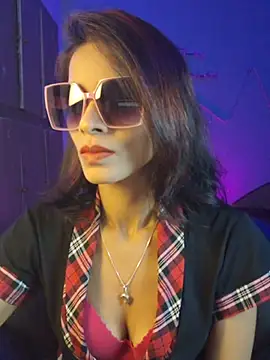 royeoy22 online show from 10, 5, 2026