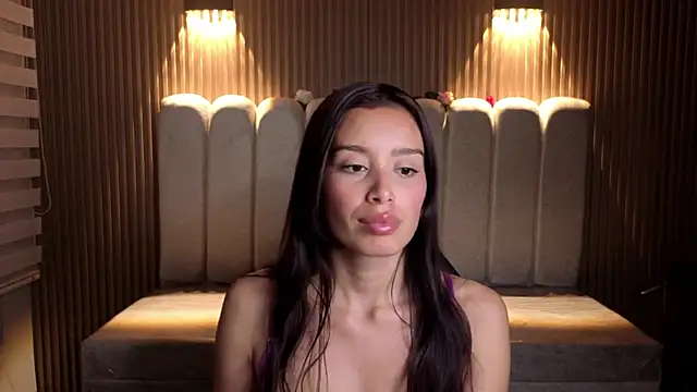  Mia Evans 1 online show from 21, 4, 2026