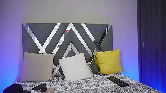 massimo vidal  online show from 5, 10, 2025