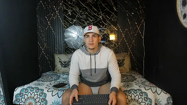 massimo vidal  online show from 24, 2, 2026