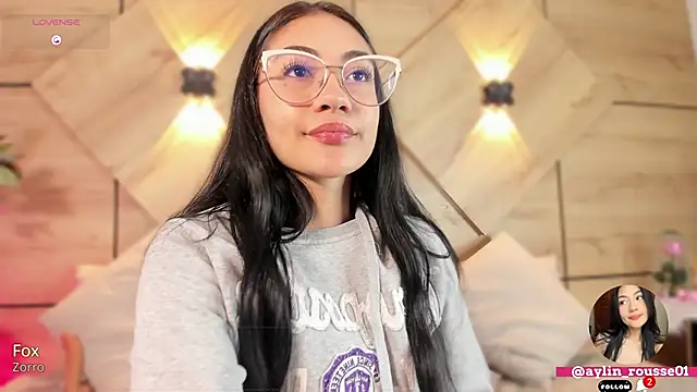Snapshot of aylin_rousse chatting on 9, 10, 2025 aylin rousse online show from 9, 10, 2025