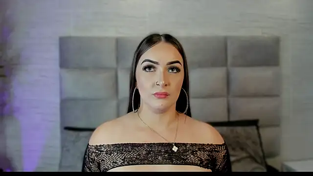 lea walkerr online show from 8, 9, 2025