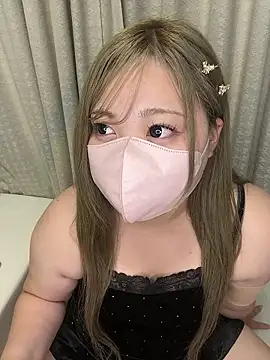 Snapshot of Chua-chan chatting on 25, 9, 2025 Chua-chan online show from 25, 9, 2025