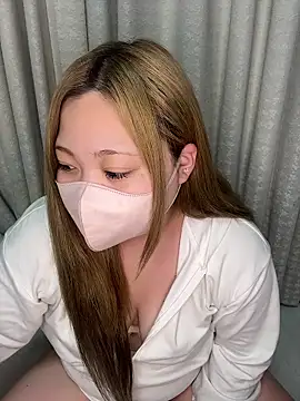 Snapshot of Chua-chan chatting on 17, 10, 2025 Chua-chan online show from 17, 10, 2025