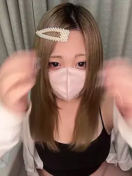 Snapshot of Chua-chan chatting on 31, 10, 2025 Chua-chan online show from 31, 10, 2025