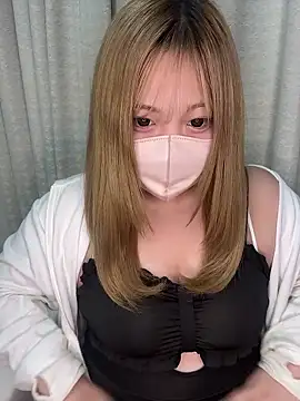 Snapshot of Chua-chan chatting on 2, 11, 2025 Chua-chan online show from 2, 11, 2025