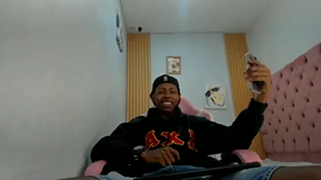 Snapshot of Jax_Maliq chatting on 15, 10, 2025 Jax Maliq online show from 15, 10, 2025