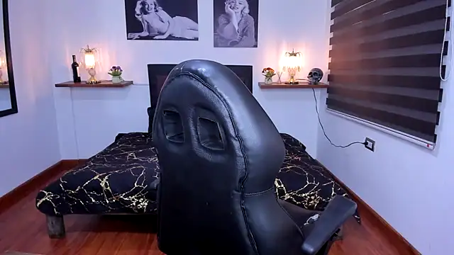 Barbara Jonesss 4 online show from 8, 10, 2025