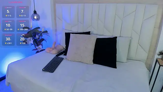 aby smiith  online show from 15, 9, 2025