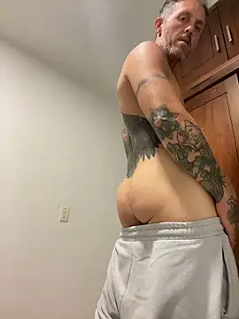 Snapshot of MagicLex1 chatting on 20, 10, 2025 MagicLex1 online show from 20, 10, 2025