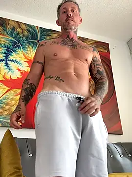 Snapshot of MagicLex1 chatting on 20, 10, 2025 MagicLex1 online show from 20, 10, 2025