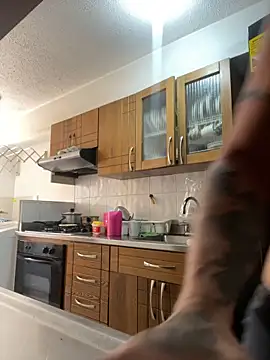 Snapshot of MagicLex1 chatting on 23, 10, 2025 MagicLex1 online show from 23, 10, 2025