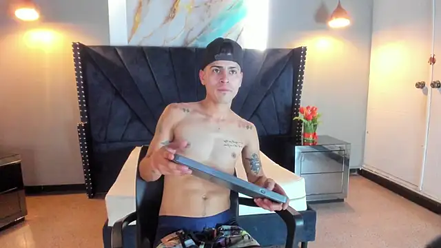 JOWELL HENAO online show from 15, 9, 2025