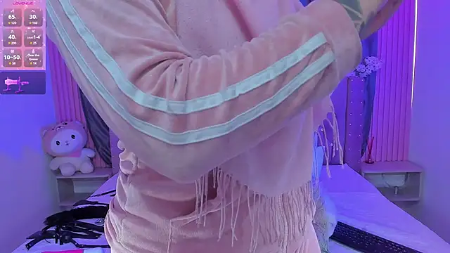 Snapshot of Nayla-Mouna chatting on 25, 3, 2026 Nayla-Mouna online show from 25, 3, 2026