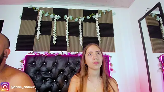  leda swan  online show from 4, 5, 2026