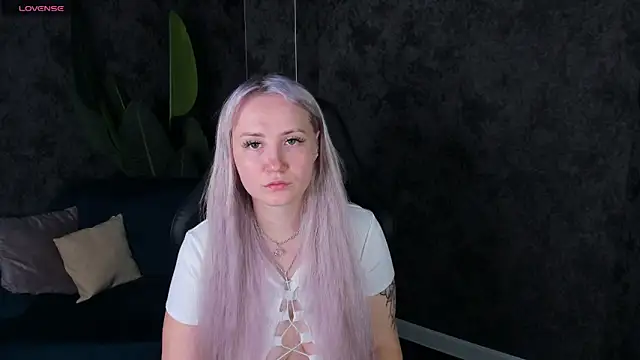 Joyce Howard online show from 10, 10, 2025